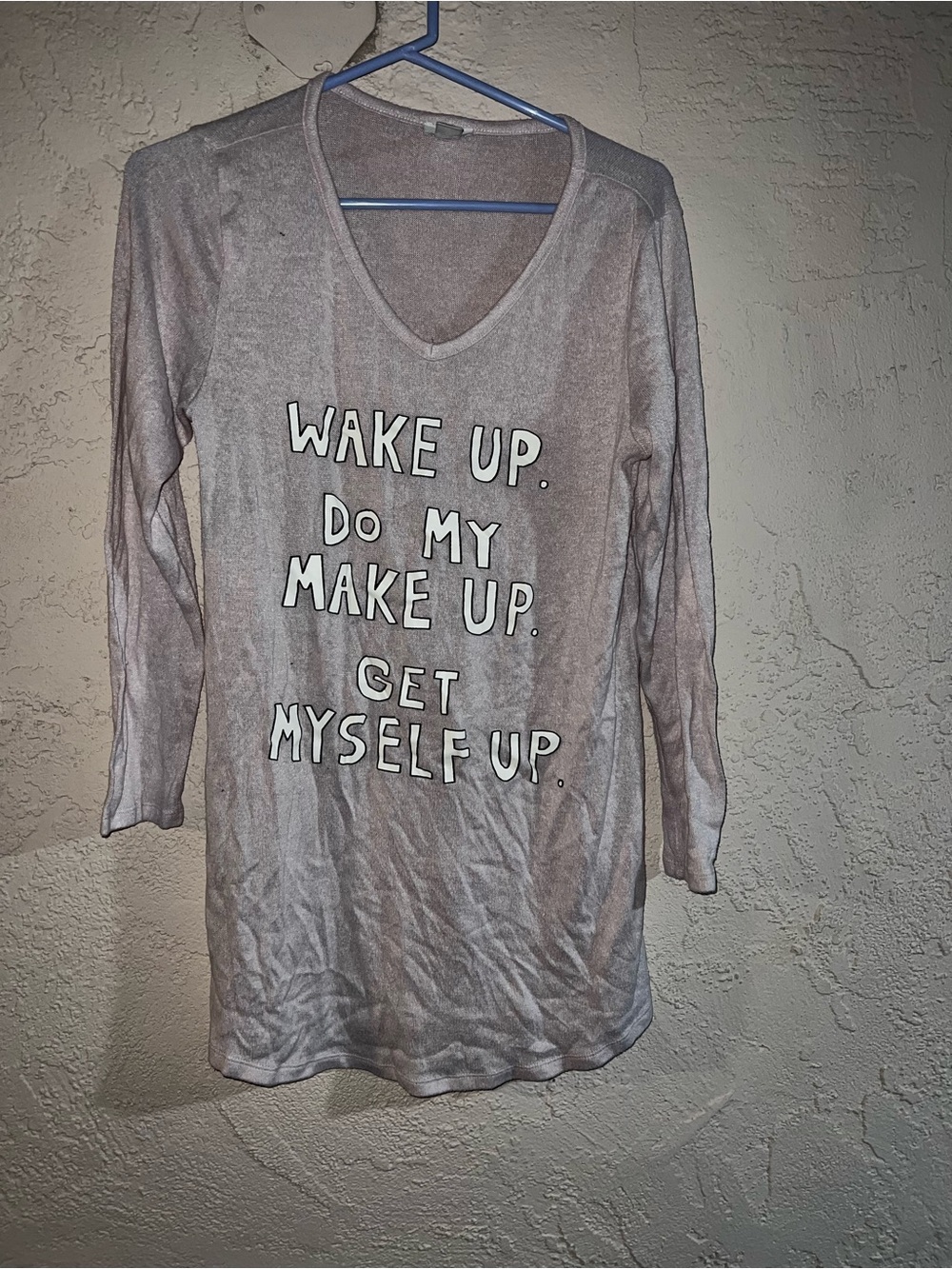 Forever 21 Taupe Long-Sleeve V-Neck Tunic with White Graphic